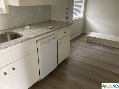 903 N Main St unit E, Copperas Cove, TX 76522 - photo 3