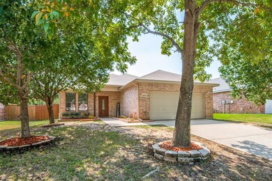 2800 Bissonet Dr, Denton, TX 76210 - photo 2