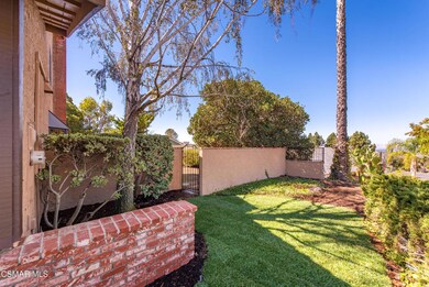 2032 Mccrea Rd, Thousand Oaks, CA 91362 - photo 4