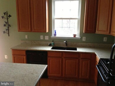 12056 Kemps Landing Cir, Manassas, VA 20109 - photo 4