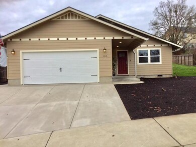 103 Vista Cir, Rogue River, OR 97537 - photo 3