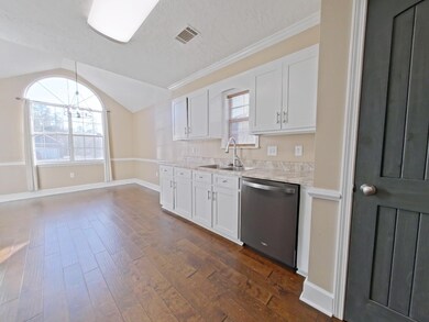 Kitchen (52)