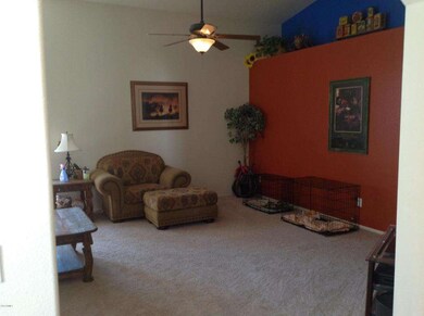 LARGE OPEN GREAT ROOM