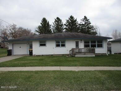 207 Wollan St.