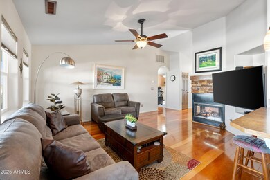 007_Family Room