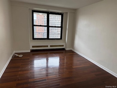 Park City Estates unit 10L, Rego Park, NY 11374 - photo 6