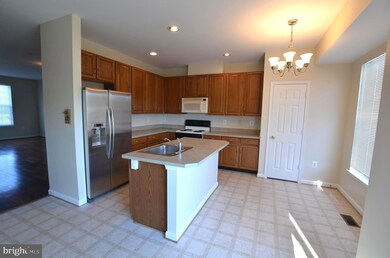 103 Lavenport Cir, Frederick, MD 21702 - photo 6