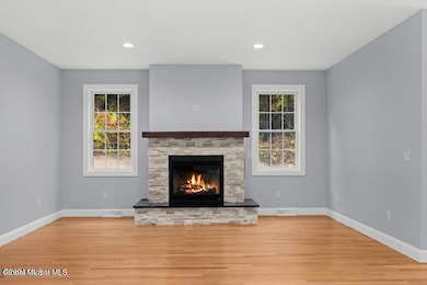 222 Briarwood Ct, Guilderland, NY 12084 - photo 7