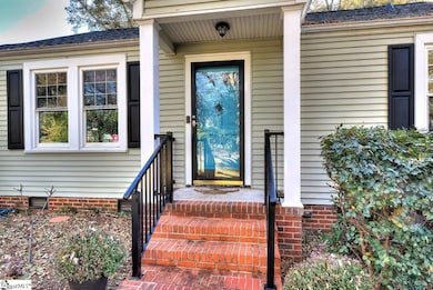 204 Long Hill St, Greenville, SC 29605 - photo 2