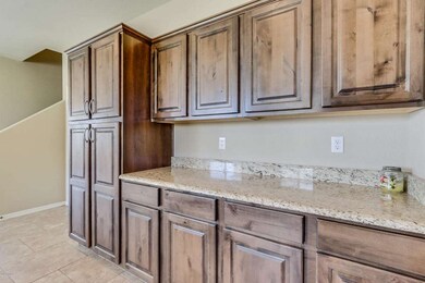 Loads of cabinet & counter space