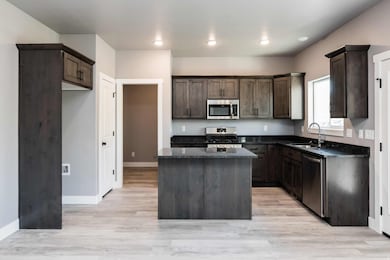 667 E 2475 N, North Logan, UT 84341 - photo 2