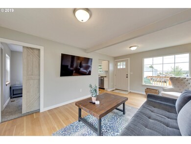 1144 SW 10th St, Lincoln City, OR 97367 - photo 5