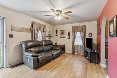 1015 Amherst Ave, Waterloo, IA 50702 - photo 3