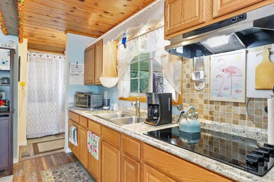 Kitchen (1)