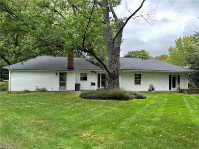 8751 Lindbergh Blvd, Olmsted Falls, OH 44138 - photo 5