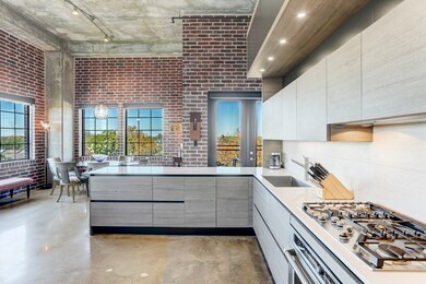 1111 Studewood St unit 501, Houston, TX 77008 - photo 2