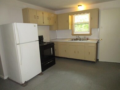 510 Goodwin St, Indian Orchard, MA 01151 - photo 7