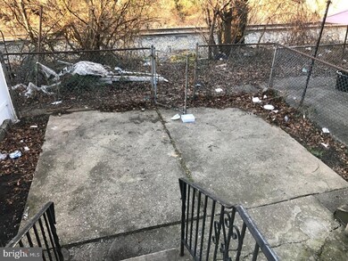 914 Marshall Rd, Sharon Hill, PA 19079 - photo 5