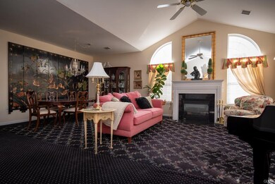 4783 Steeplechase Dr unit 9B, Macungie, PA 18062 - photo 2