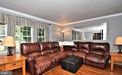 505 Burgundy Dr, Southampton, PA 18966 - photo 5