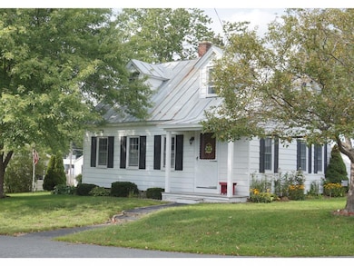 42 Devin St, White River Junction, VT 05001 - photo 2