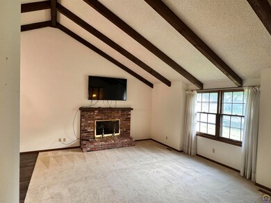 4865 SW Cochise Ave, Topeka, KS 66614 - photo 2