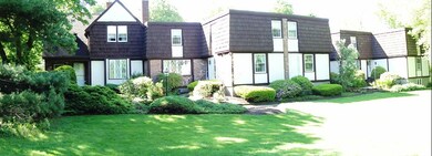 15 Brook St unit 15, Wellesley, MA 02482 - photo 2