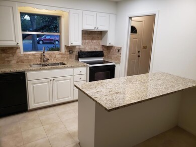 706 N Edison St, Fredericksburg, TX 78624 - photo 6