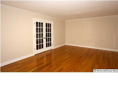 9 Scenic Way, Middletown, NJ 07748 - photo 4