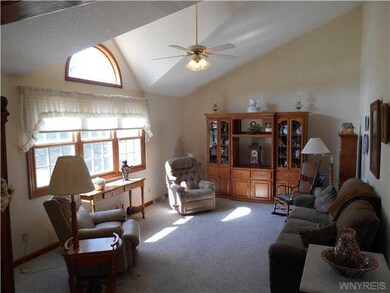 7316 Winbert Dr, North Tonawanda, NY 14120 - photo 6