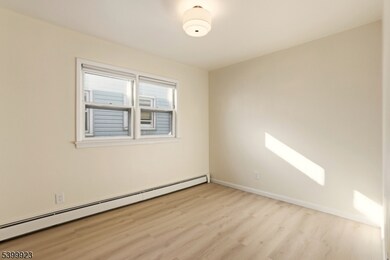 576 Avenue E unit 2, Bayonne, NJ 07002 - photo 7