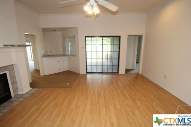 206 Texas St, Copperas Cove, TX 76522 - photo 2