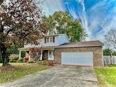 3348 Darbyshire Dr, Canfield, OH 44406 - photo 2