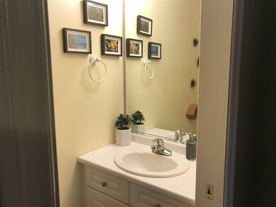 40 Barrington Ave unit U404, Nashua, NH 03062 - photo 6