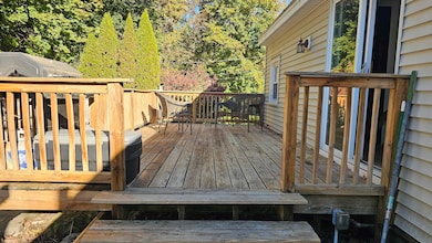 152 Ferry St, Hudson, NH 03051 - photo 5