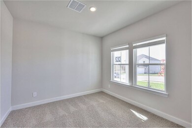 1263 Bluffton Cir, Clarksville, TN 37043 - photo 5