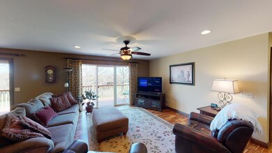 695-Maple-Ridge-Branch-04122021_204405