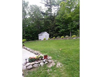 Yard/Garden. Well landscaped