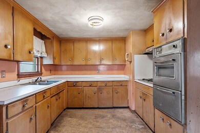 40 Hickory Rd, Leominster, MA 01453 - photo 6