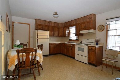 8 Kings Ct, Taneytown, MD 21787 - photo 4