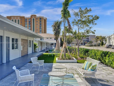 3204 NE 9th St, Pompano Beach, FL 33062 - photo 2