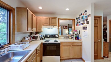 160 Chapel St, Newton, MA 02458 - photo 6