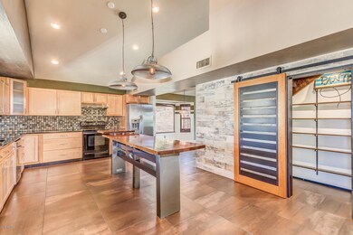 985 E Drake Dr, Tempe, AZ 85283 - photo 6