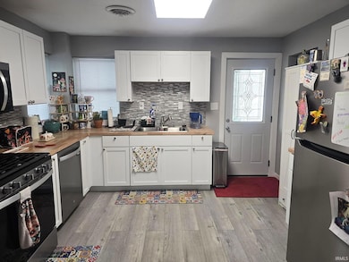 1746 W Sycamore St, Kokomo, IN 46901 - photo 2