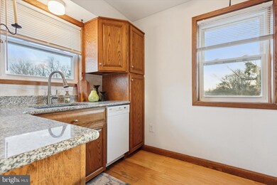 720 Willow St unit B, Lansdale, PA 19446 - photo 5