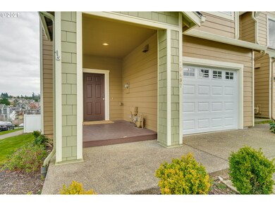 20407 Hoodview Ave, West Linn, OR 97068 - photo 2