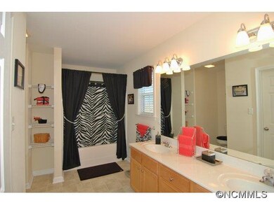 49 Jones Patton Rd, Leicester, NC 28748 - photo 7