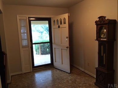 8482 Eight Mile Creek Rd, Pensacola, FL 32526 - photo 6