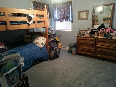 16 Wainwright St, Providence, RI 02908 - photo 7