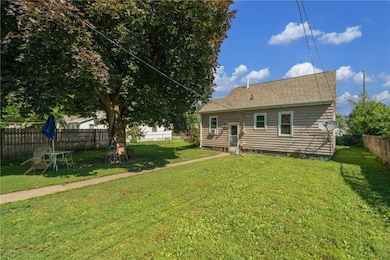 1121 15th Ave SW, Cedar Rapids, IA 52404 - photo 7